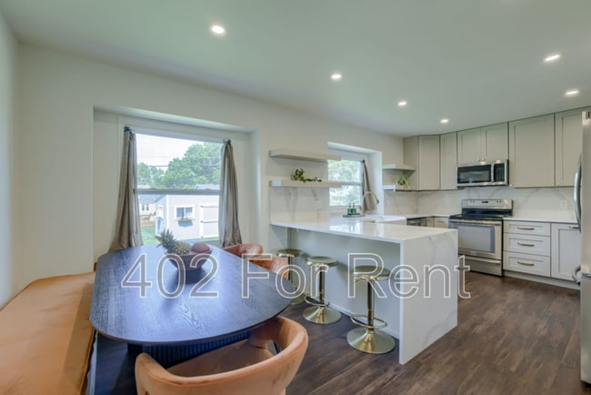 Building Photo - 3322 S 78th St