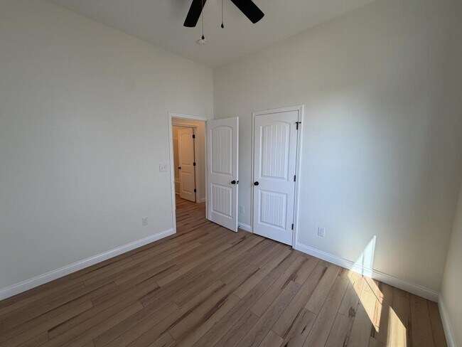 Building Photo - 257 Curdsville Rd