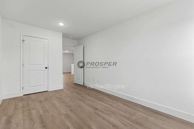 Building Photo - 4056 Parris Bridge Rd