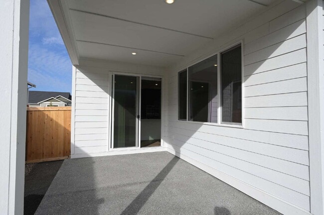 Building Photo - Brand new 2 bed 2 bath home in Rolling Hil...