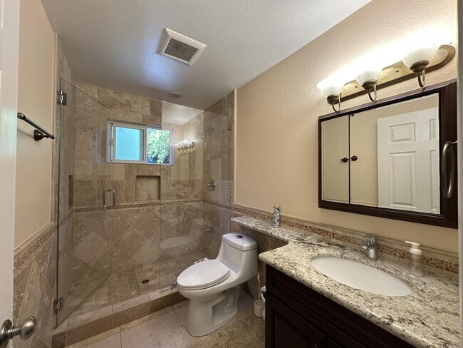 Building Photo - 4021 Campana Dr