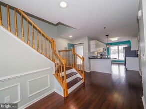 Building Photo - 9 Owens Landing Ct