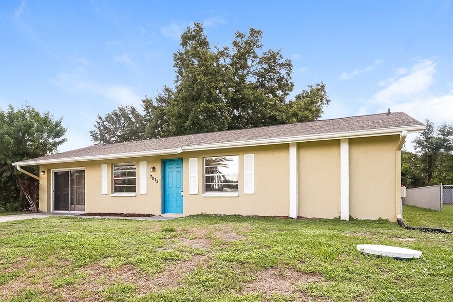 Building Photo - 7072 Bougainvillea St