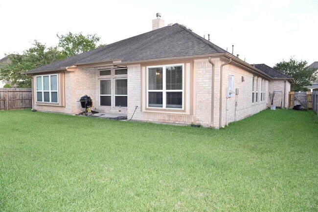 Building Photo - 6727 Oakman Ln