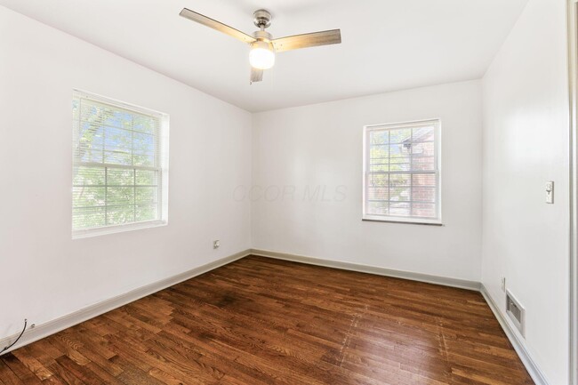 Building Photo - 57 N Burgess Ave