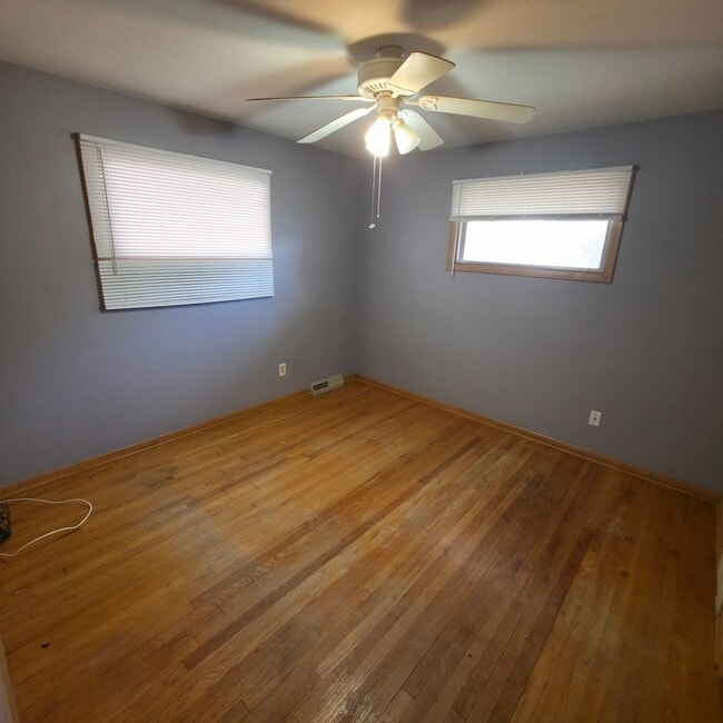 Building Photo - Parma 3-Bedroom Single-Family - Available ...