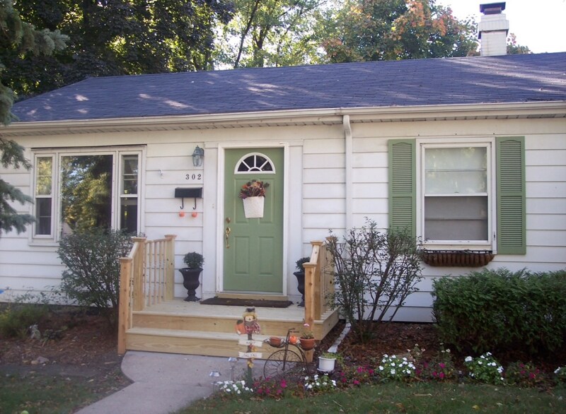 Primary Photo - 302 S Park St