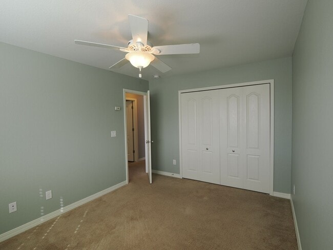 Building Photo - 5 Bedroom Home with AC in Cordera!