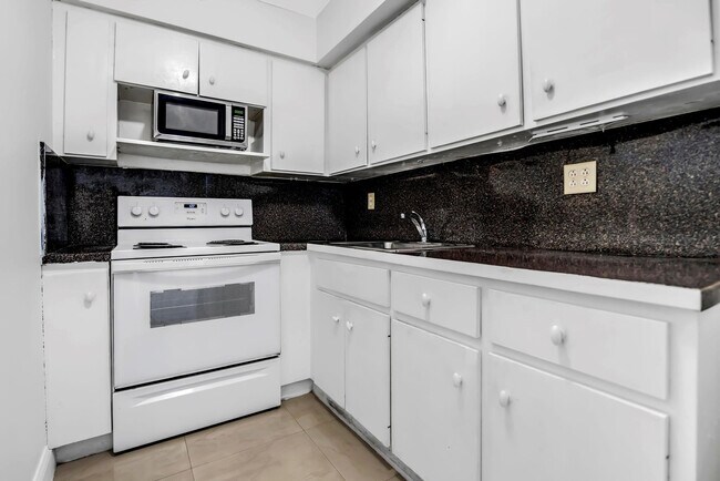 Building Photo - 4705 NW 7th St