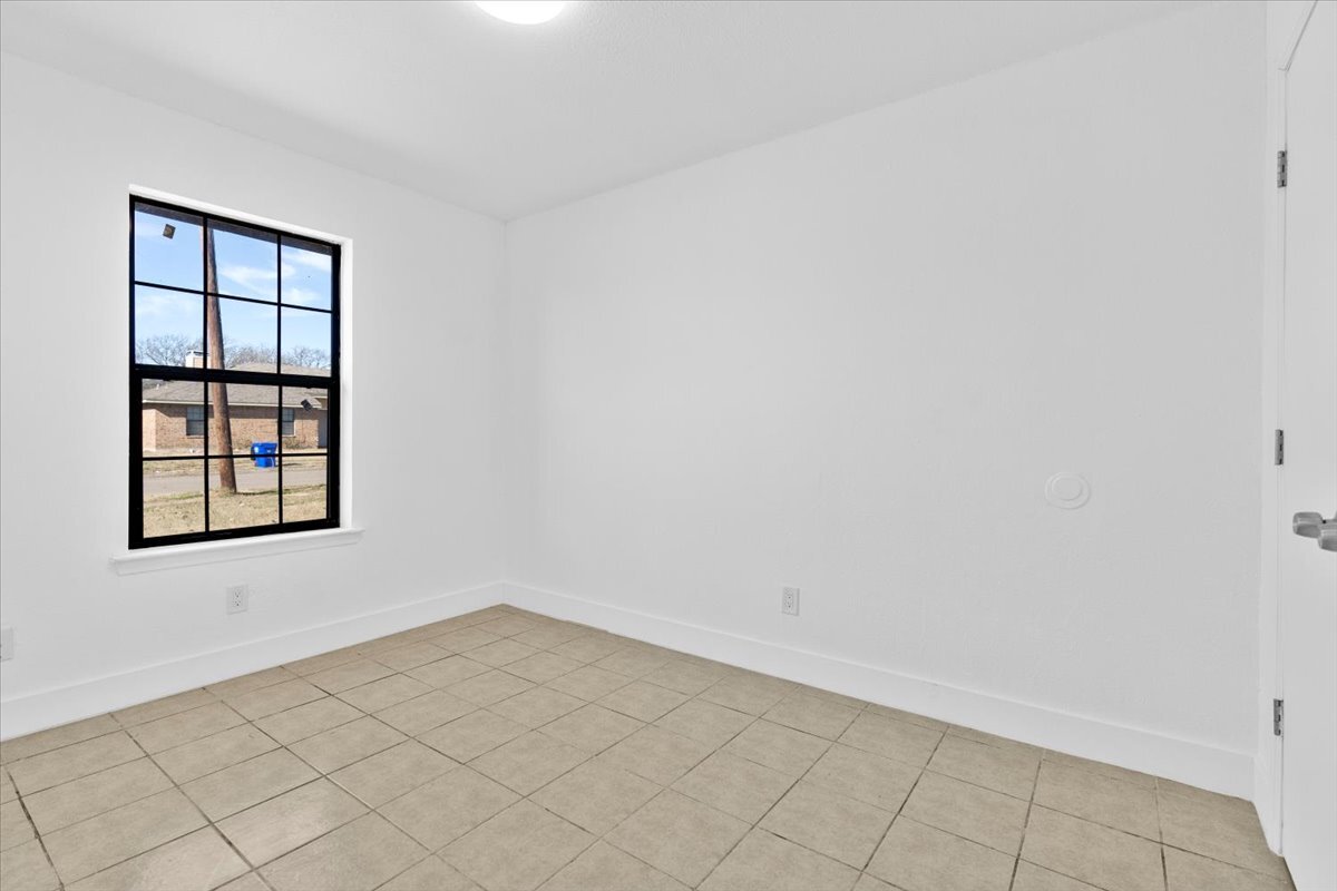 Building Photo - 2828 Cottonwood Ln