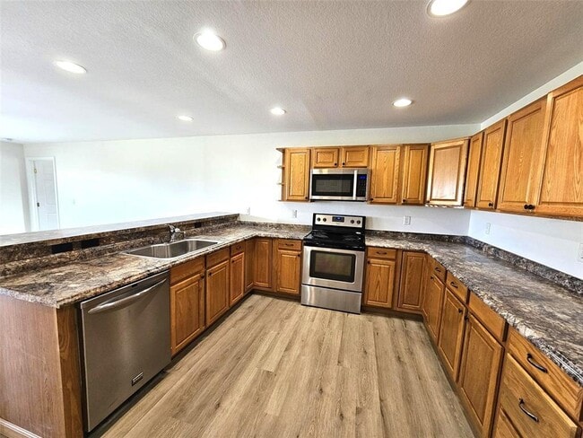 Building Photo - 9458 Anita Ave