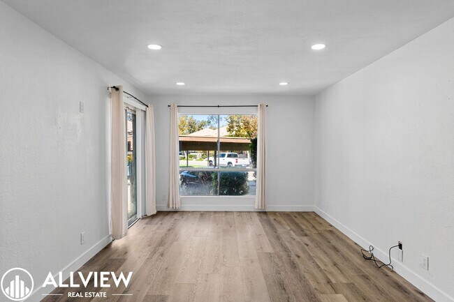 Building Photo - 25652 Rimgate Dr