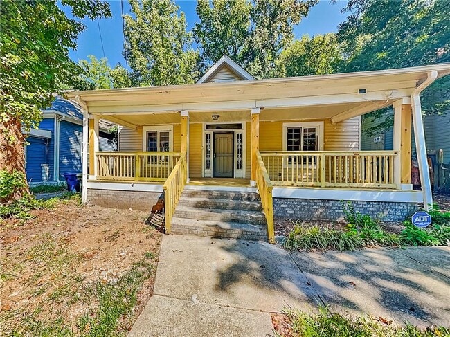 Primary Photo - 735 Dill Ave SW