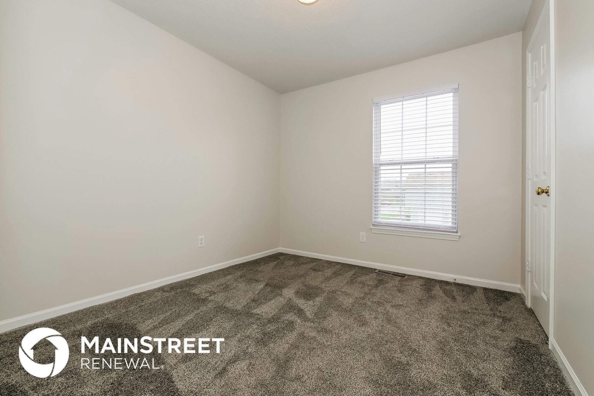 Building Photo - 10511 N Ditman Ave