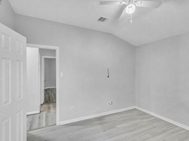 Building Photo - 15834 Mountain Mist Trail