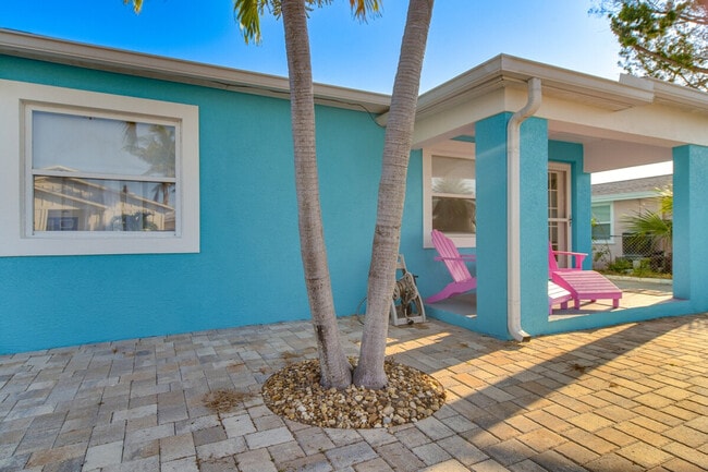 Building Photo - 634 180th Ave W