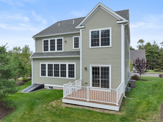 Building Photo - 12 Prospect Ridge