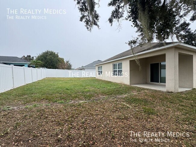 Building Photo - 1665 Laurel Oaks Dr