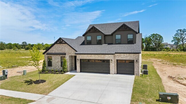 Building Photo - 431 Silverview Ave
