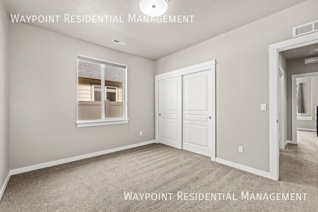 Building Photo - 4235 S Highcliff Ave