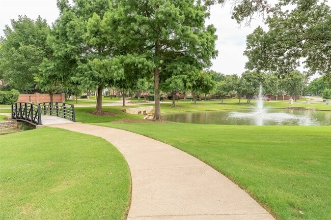 Building Photo - 209 Timber Lake Dr