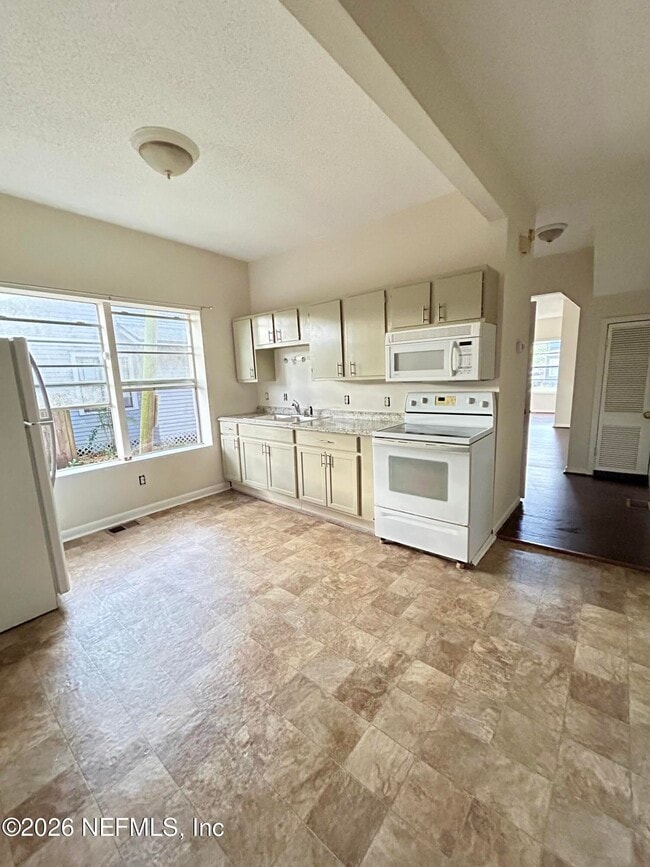 Building Photo - 2788 Forbes St