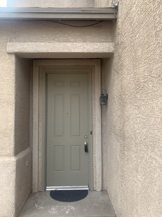 Building Photo - 6796 S Parliament Dr