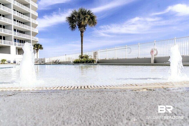 Building Photo - 455 E Beach Blvd