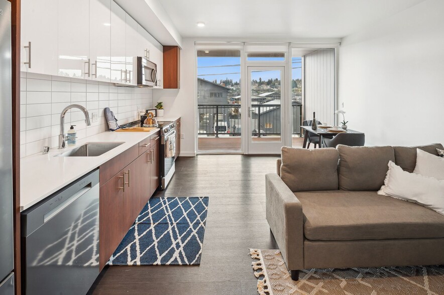 Interior Photo - Flow Eastlake Apartments