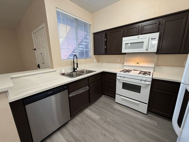 Building Photo - 7701 Himalayas Ave