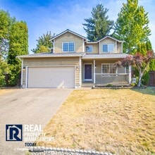Building Photo - 4 Bedroom Home With A Huge Yard!
