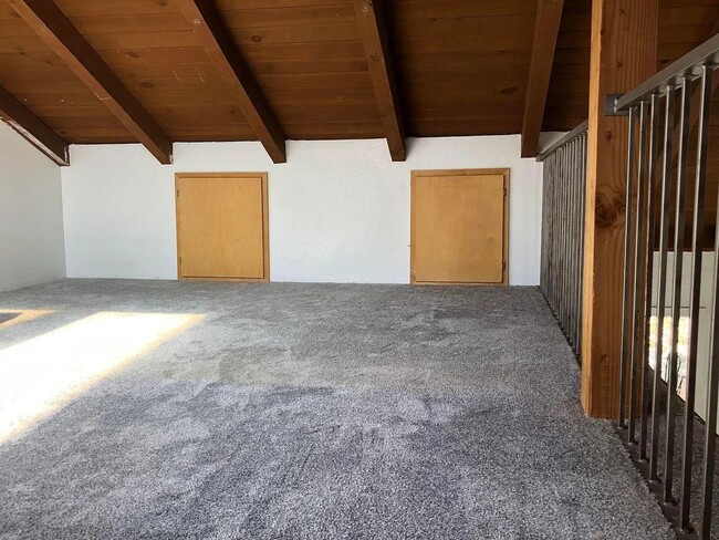 Building Photo - 56769 Joshua Dr