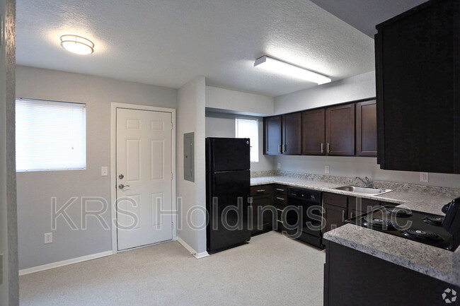 Building Photo - 4226 Newsome Dr