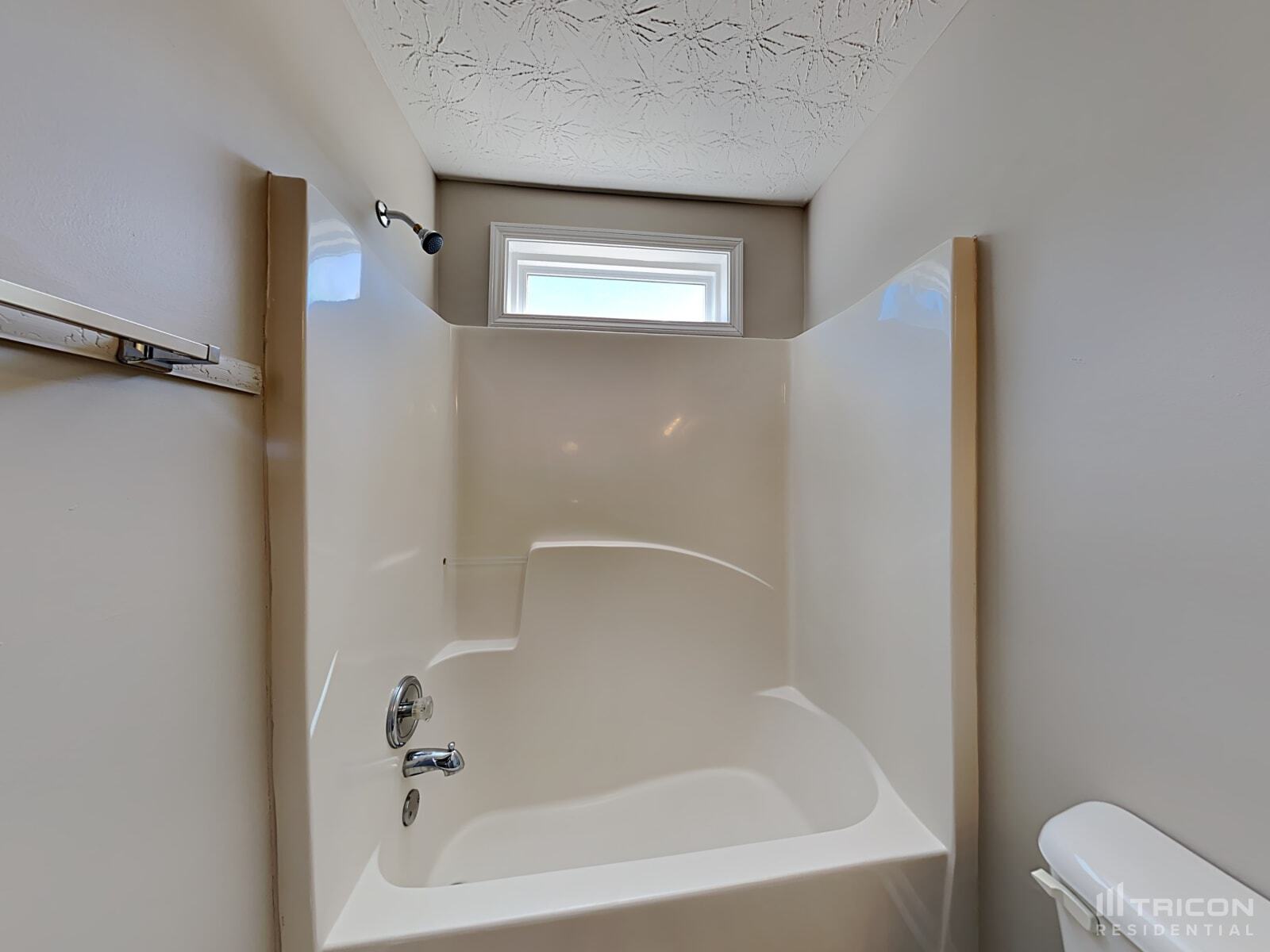 Building Photo - 3337 Coach House Ct