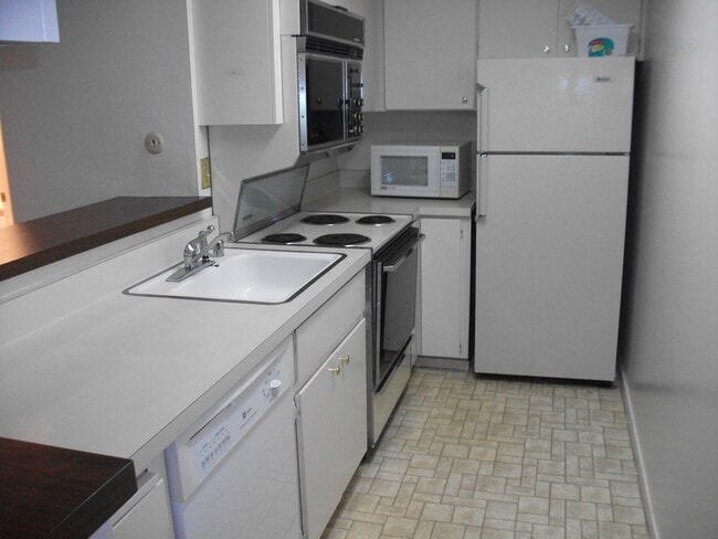 Building Photo - Cozy Condo in the Heart of Santa Clara.