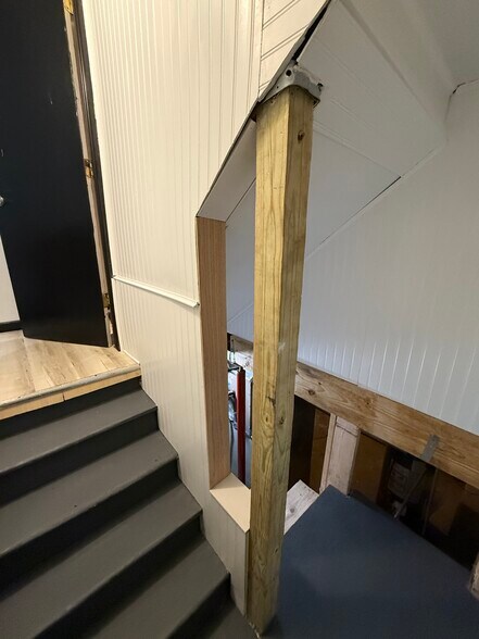 Steps to basement - 339 Power St