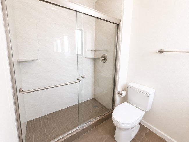 Building Photo - Townhome has been remodeled top to bottom, everything brand new!