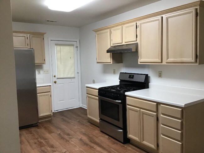 Building Photo - 2616 Burke Ln