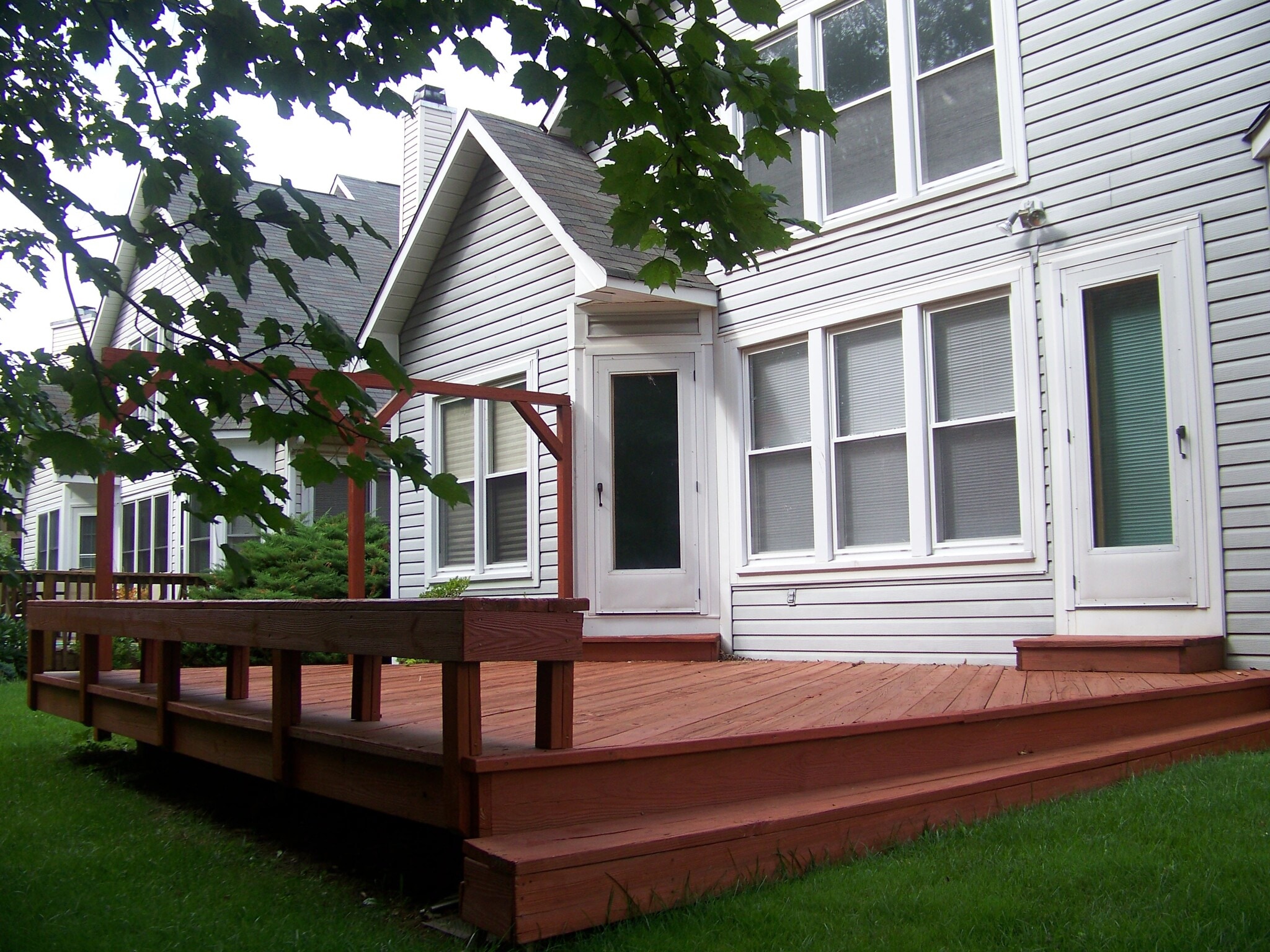 Building Photo - 14208 Greenview Dr