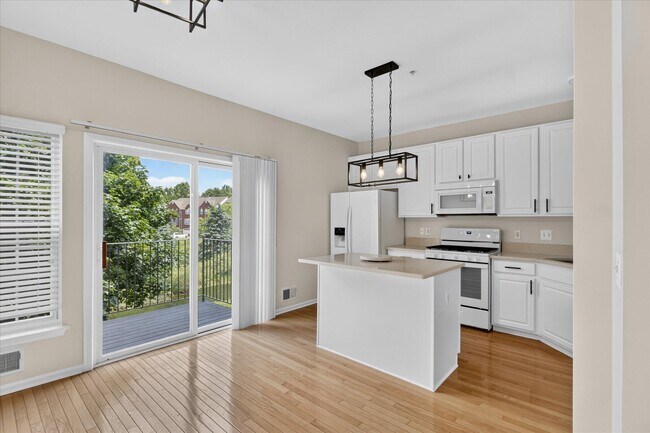 Building Photo - 379 Cherry Orchard Rd