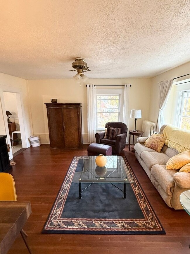 Building Photo - 3004 N Lincoln St