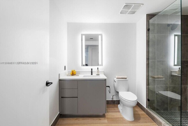 Building Photo - 307 SW 5th St