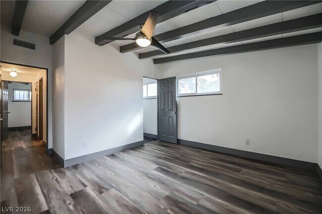 Building Photo - 612 N Bruce St