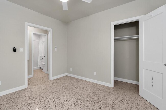 Building Photo - 17 Ocean Breeze