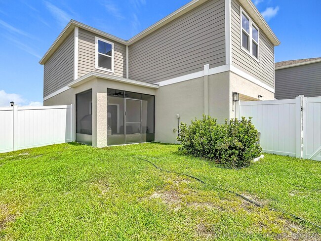 Building Photo - 1504 Hummingbird Rd