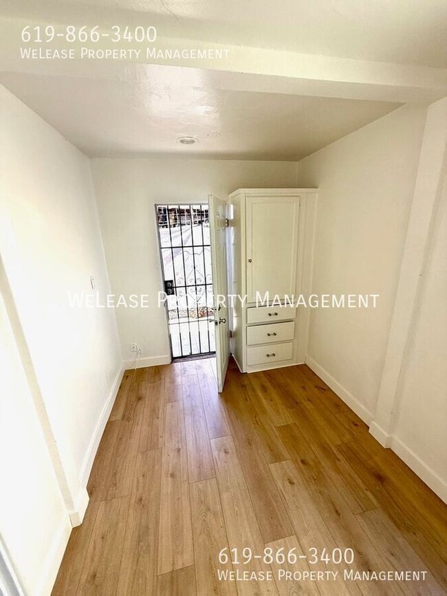 Building Photo - 4327 Euclid Ave