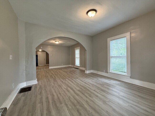 Building Photo - 1203 S Shipley St