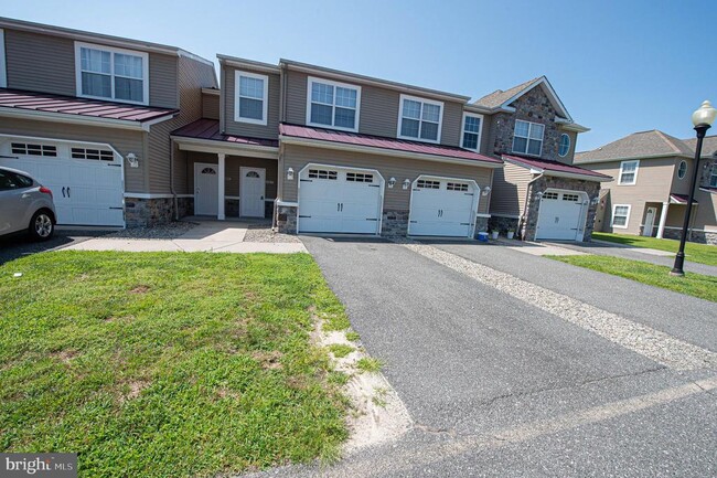 Building Photo - 420 Parkview Ct