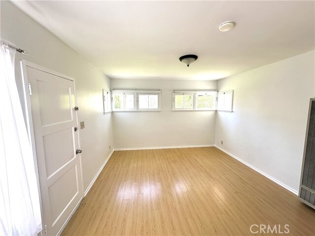 Building Photo - 409 W Ellis Ave