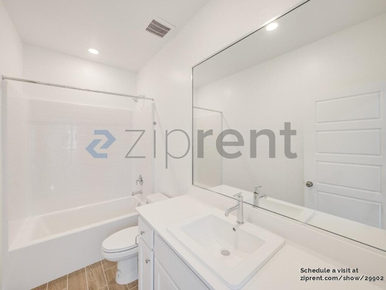 Building Photo - 1753 N Mitchell St